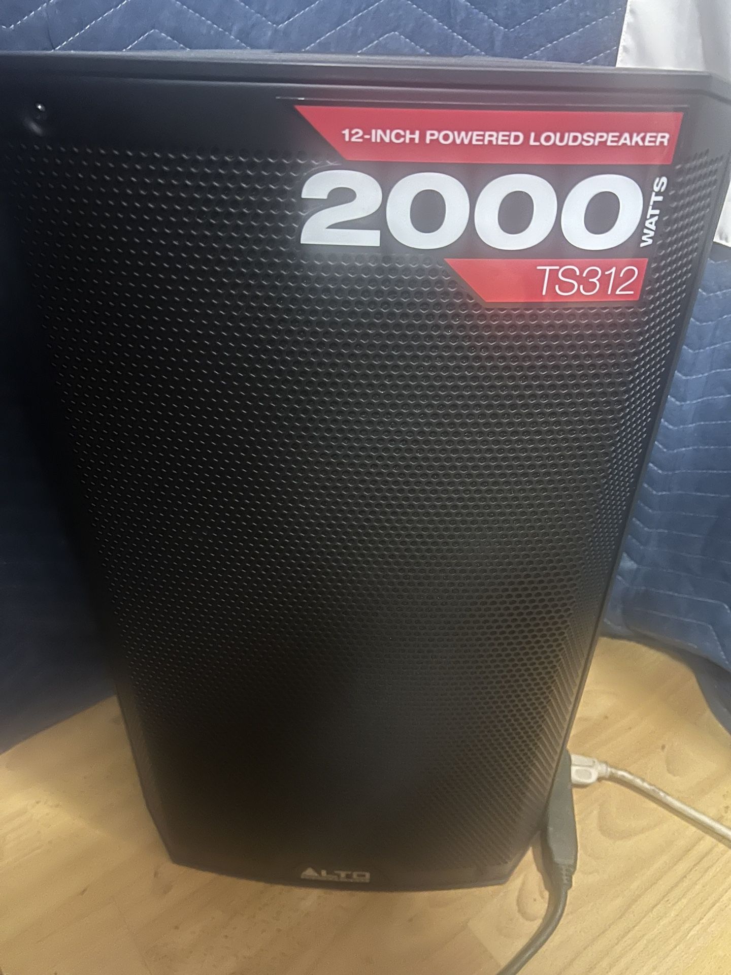 Alto TS312 Powered speaker