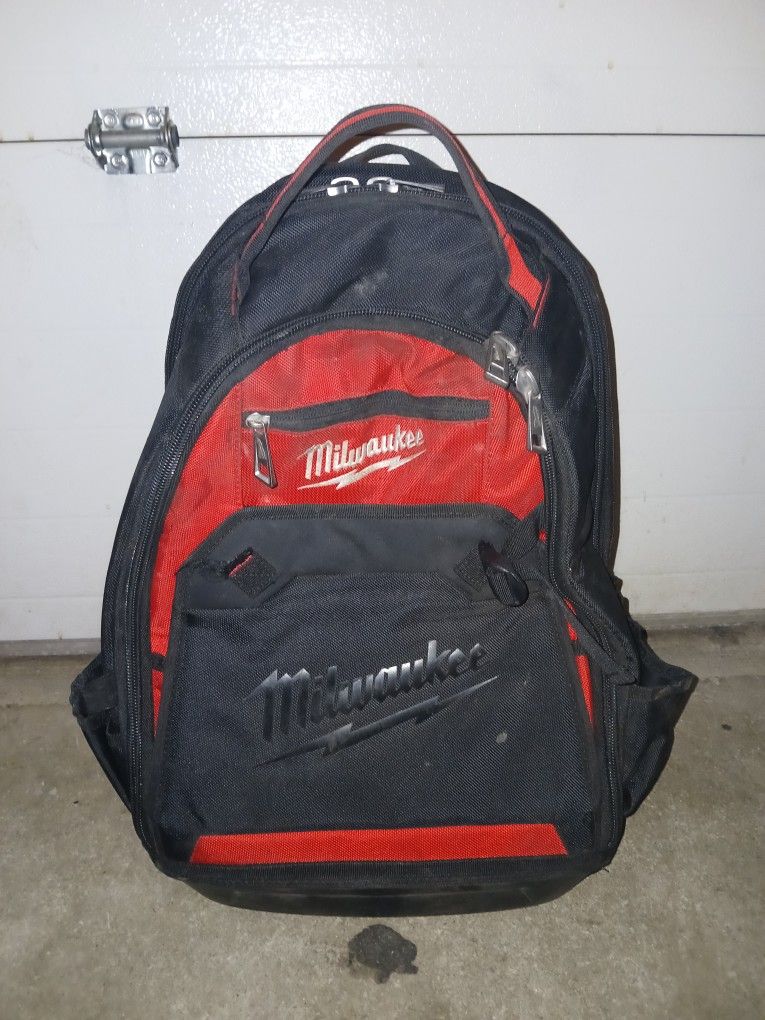 Milwaukee Back Pack