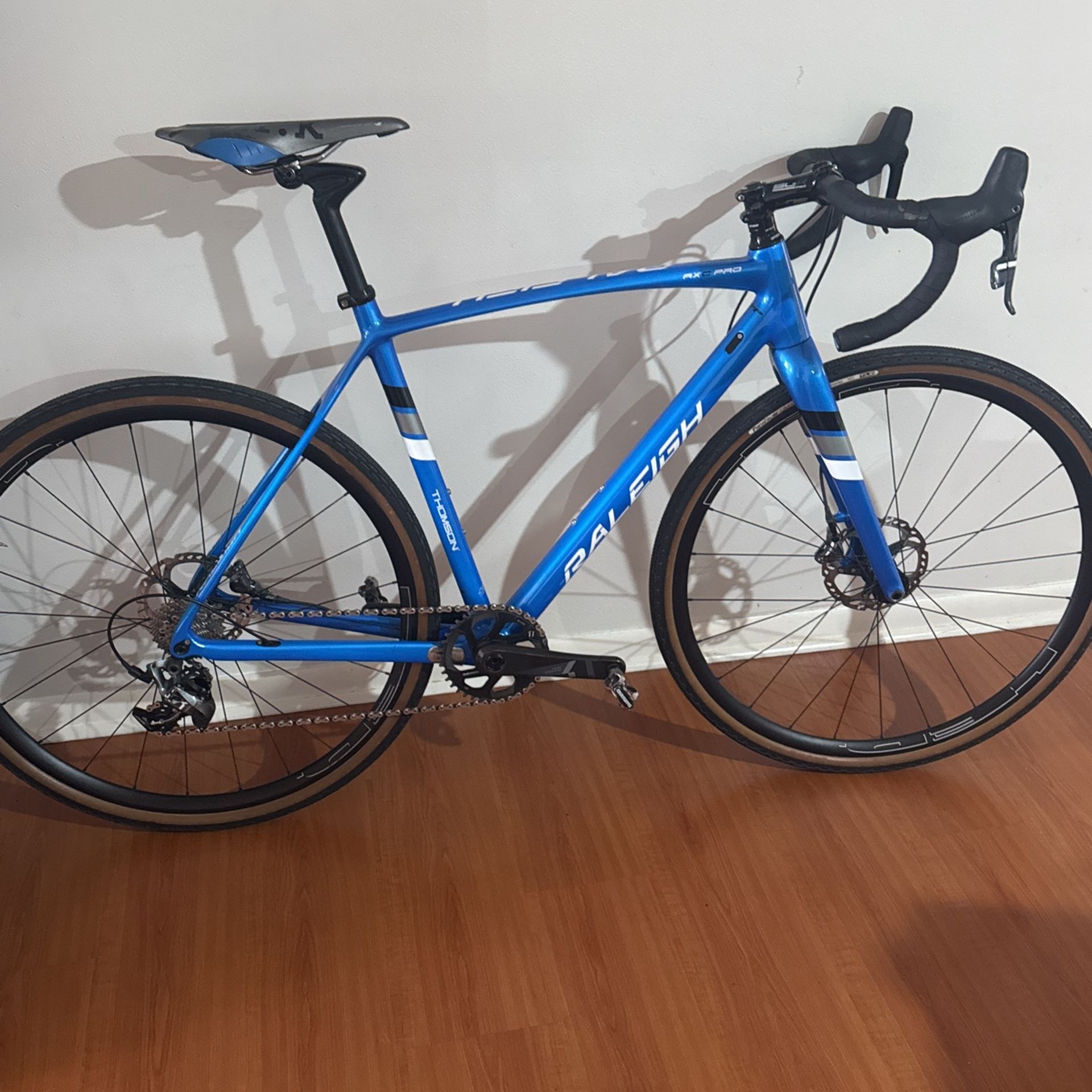 Raleigh RXC PRO Gravel Bike. 54