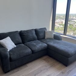 Couch with flippable chaise