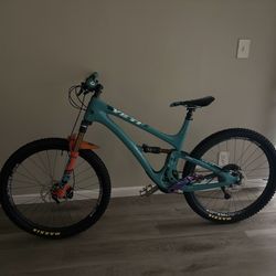 Yeti Sb5  2020
