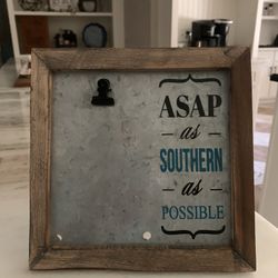 Small picture holder
