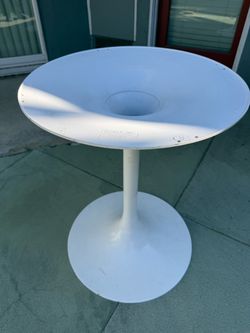 Burke tulip table base