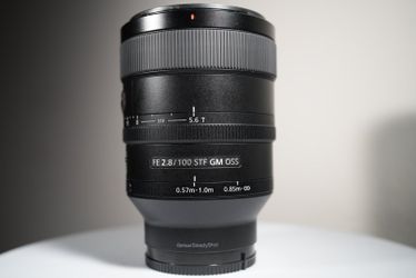 Sony fe 100 f2.8 stf GM e mount lens