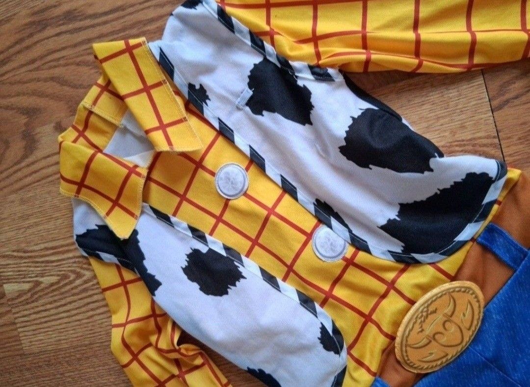 Disney Toy Story Woody Costume Size Small 