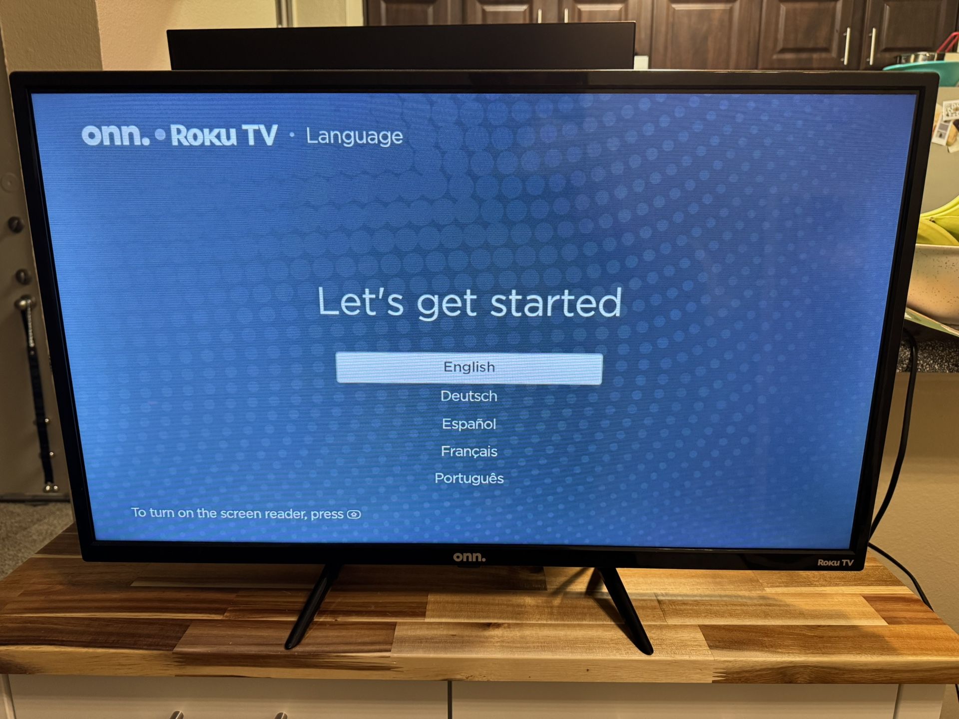 Onn Roku TV 32” (NO REMOTE)