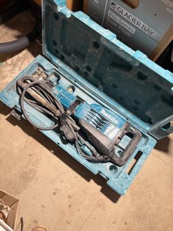 Makita Jack Hammer