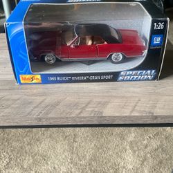 Maisto 1965 Buick Riviera Gran Sport DIECAST 
