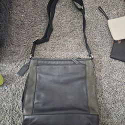 Coach Classic Camden Tech Leather File Messenger Bag Crossbody. 