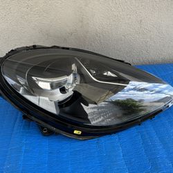 PORSCHE MACAN HEADLIGHT RIGHT PASSENGER FULL LED 95B941080BD 2019 2020 2021 OEM