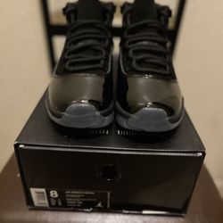 Cap And Gown 11s New! Size 8!