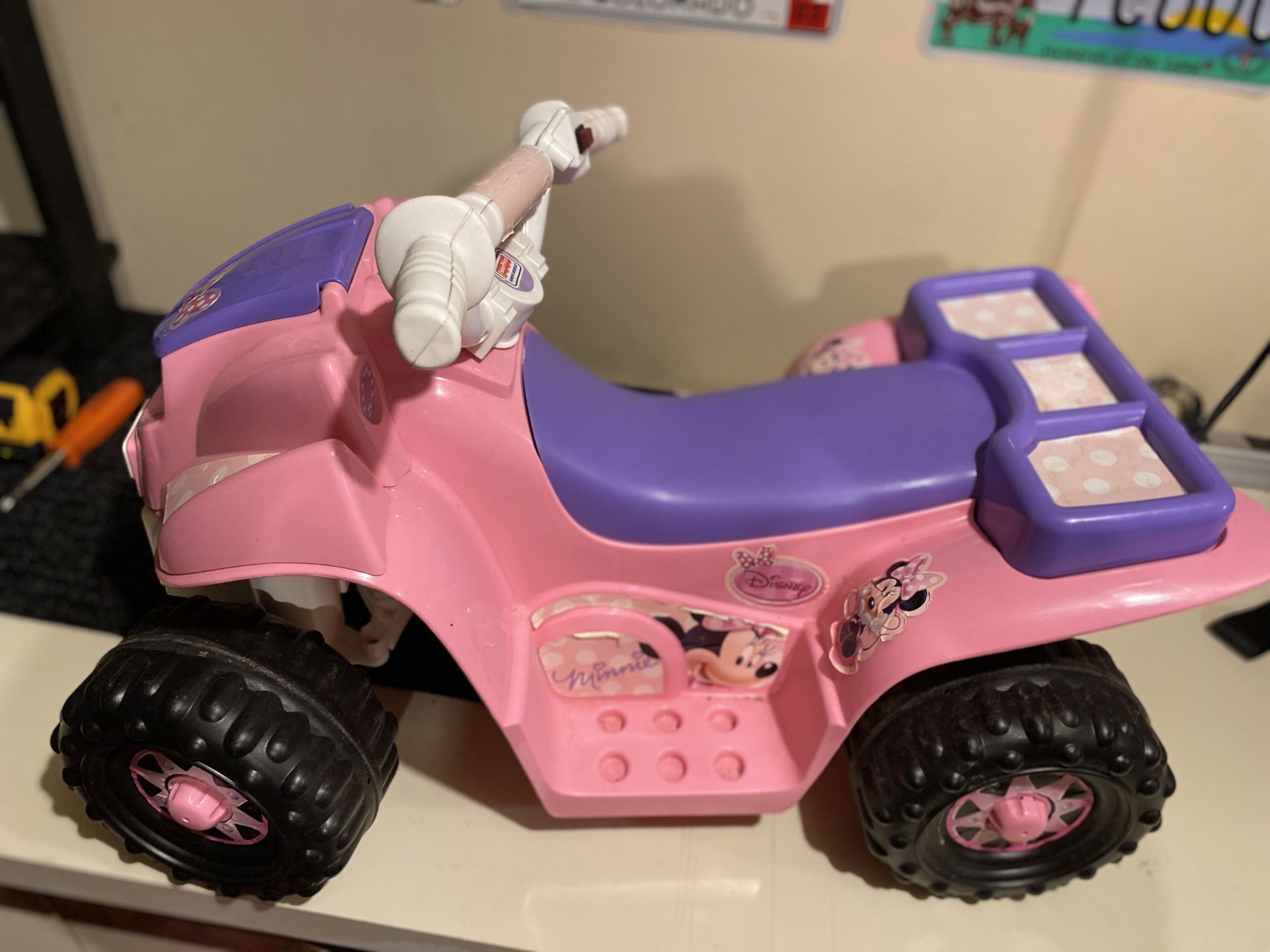 Electric toddler toy