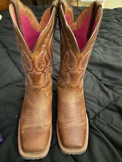 Ariat Cowgirl Boots - Size 9 Ladies