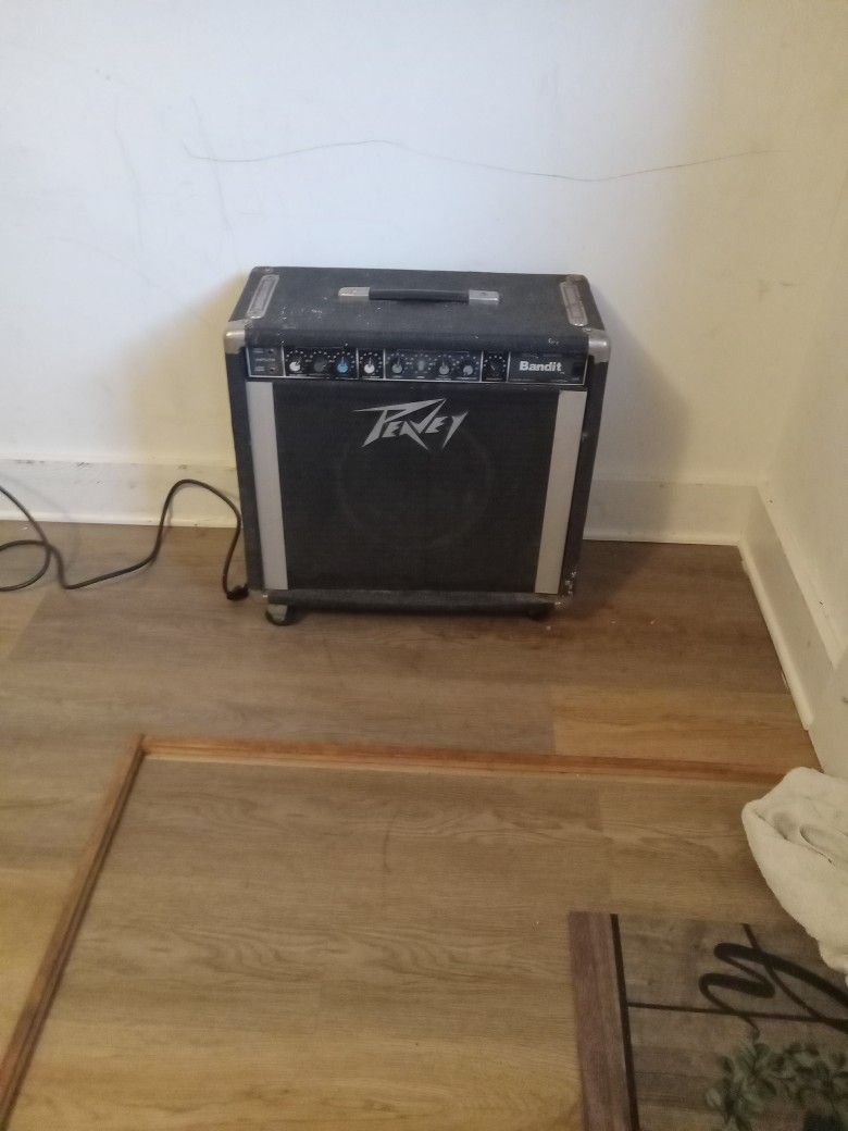 Teney Banddit Musical Instrument Very Old Worked But Need a Sock Plug