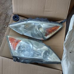 Honda CR-V Headlights