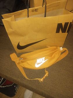 Nike fanny pack