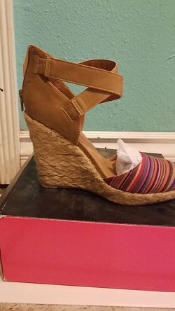 Red multicolored fabric wedges