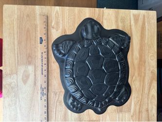 Turtle concrete paver mold.  New