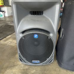 MACKIE Active Speakers (pair)