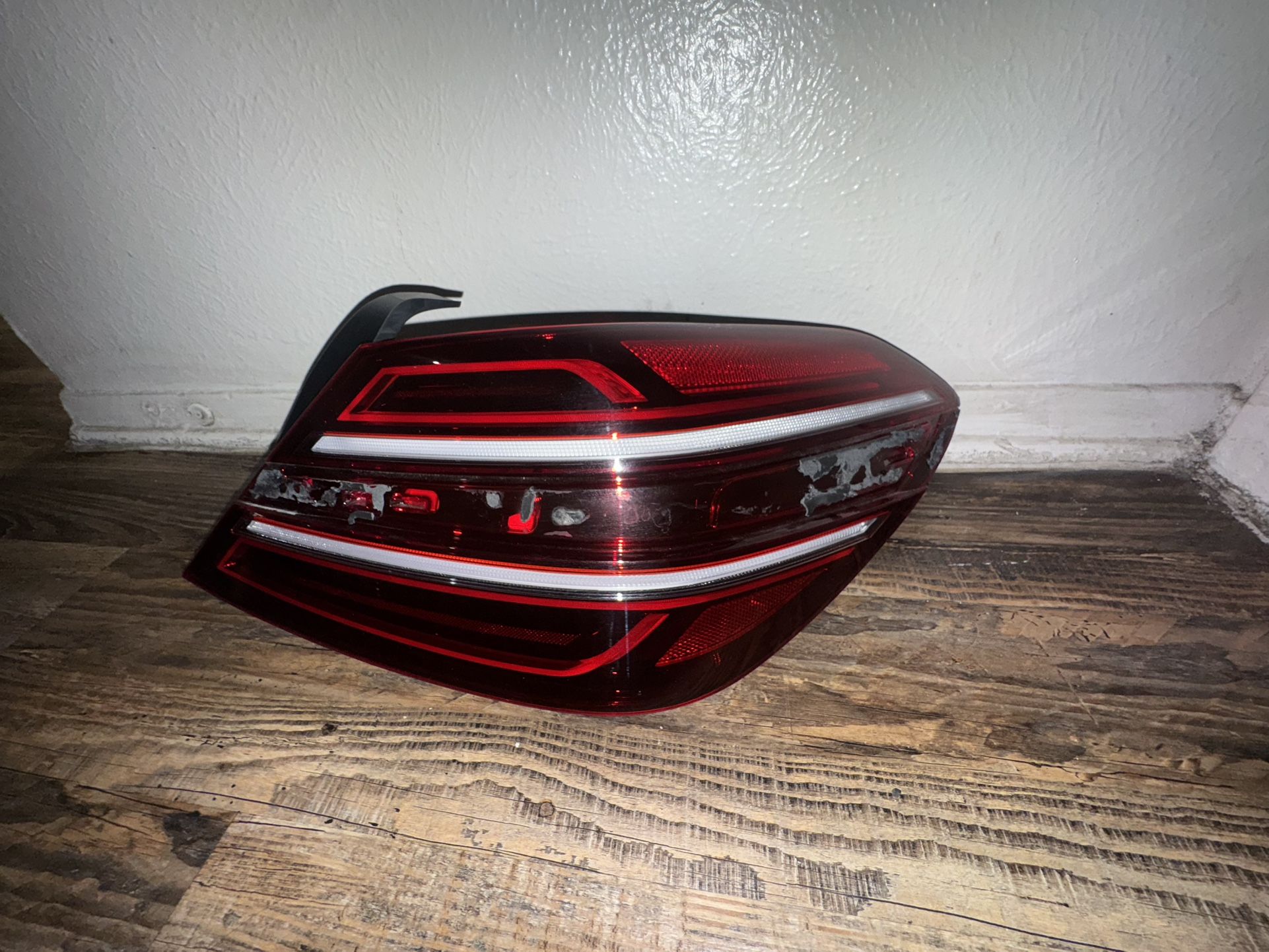 2022 2024 Génesis G70 Tail Light Rh
