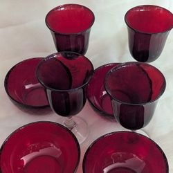 Red Glass Set