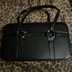Black Purse 