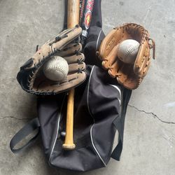 Baseball Set And Bag