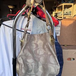 Coach Beige and Gold Leather Shoulder Bag H1175-F18751