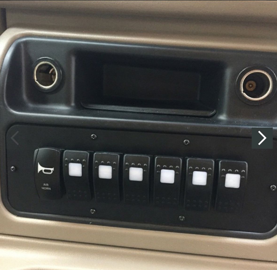 03-07 GM Chevy Silverado Tahoe Suburban Center Console Switch Panel