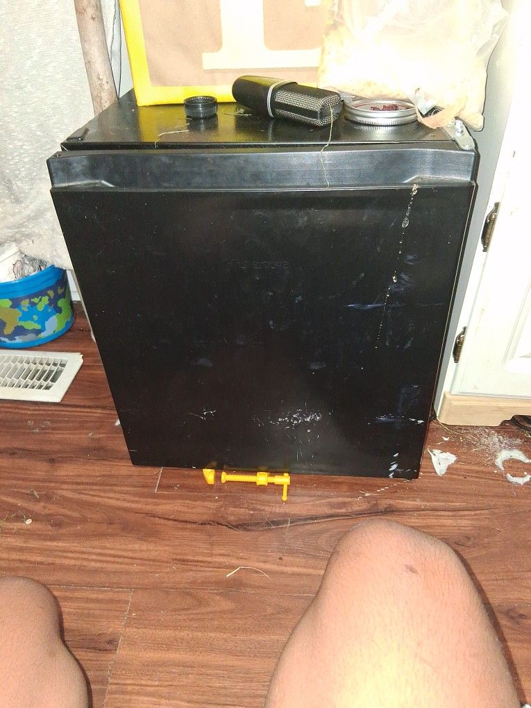 Can Be Used For People That Drives Trucks Mini Fridge