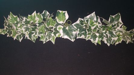 Garland green leaves, 29" Lenght