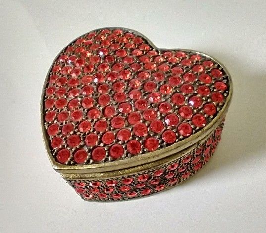 Metal ring box w/Swarovski crystal
