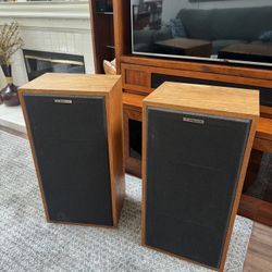 **Rare Find: Vintage Klipsch Forte Speakers - Priced to Sell!**