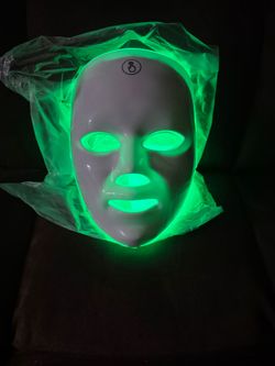 LED Light Therapy Face Mask