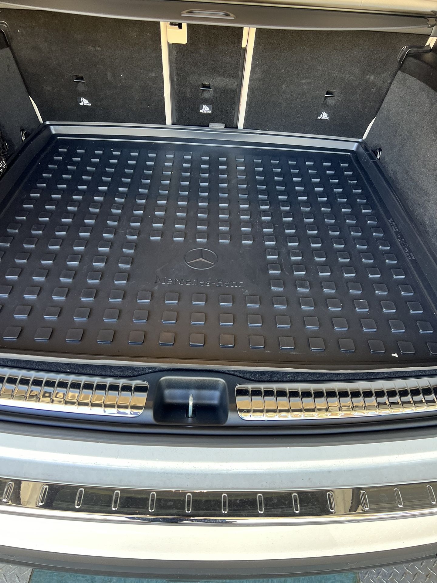 2020-2023 Mercedes Benz GLE 350 OEM Cargo Mat