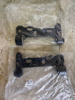Lower control arms for 2004–2007 Chevrolet TrailBlazer, 2002–2009 GMC Envoy
