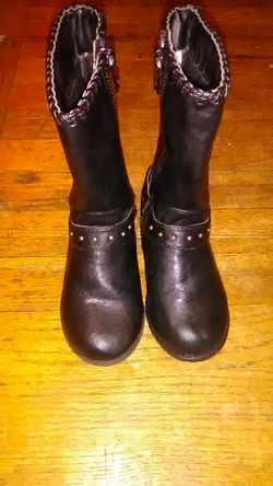 Mk Boots girls 9