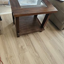 2 End Tables