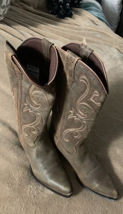 Cowboy Boots botas Durango women’s size 8M used once