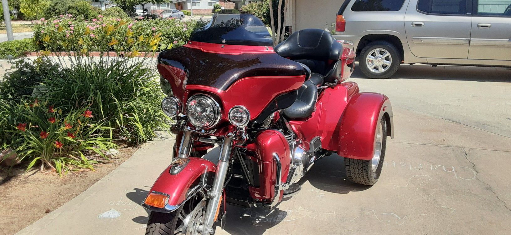 2012 Harley-Davidson 103 motor, AM-FM with CD