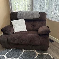 Chair And A Half Recliner