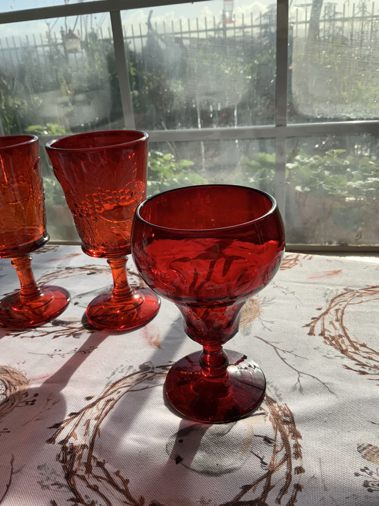 VINTAGE FENTON RUBY RED LIQUOR COCKTAIL GLASS GEORGIAN HONEYCOMB PATTERN 1930’s