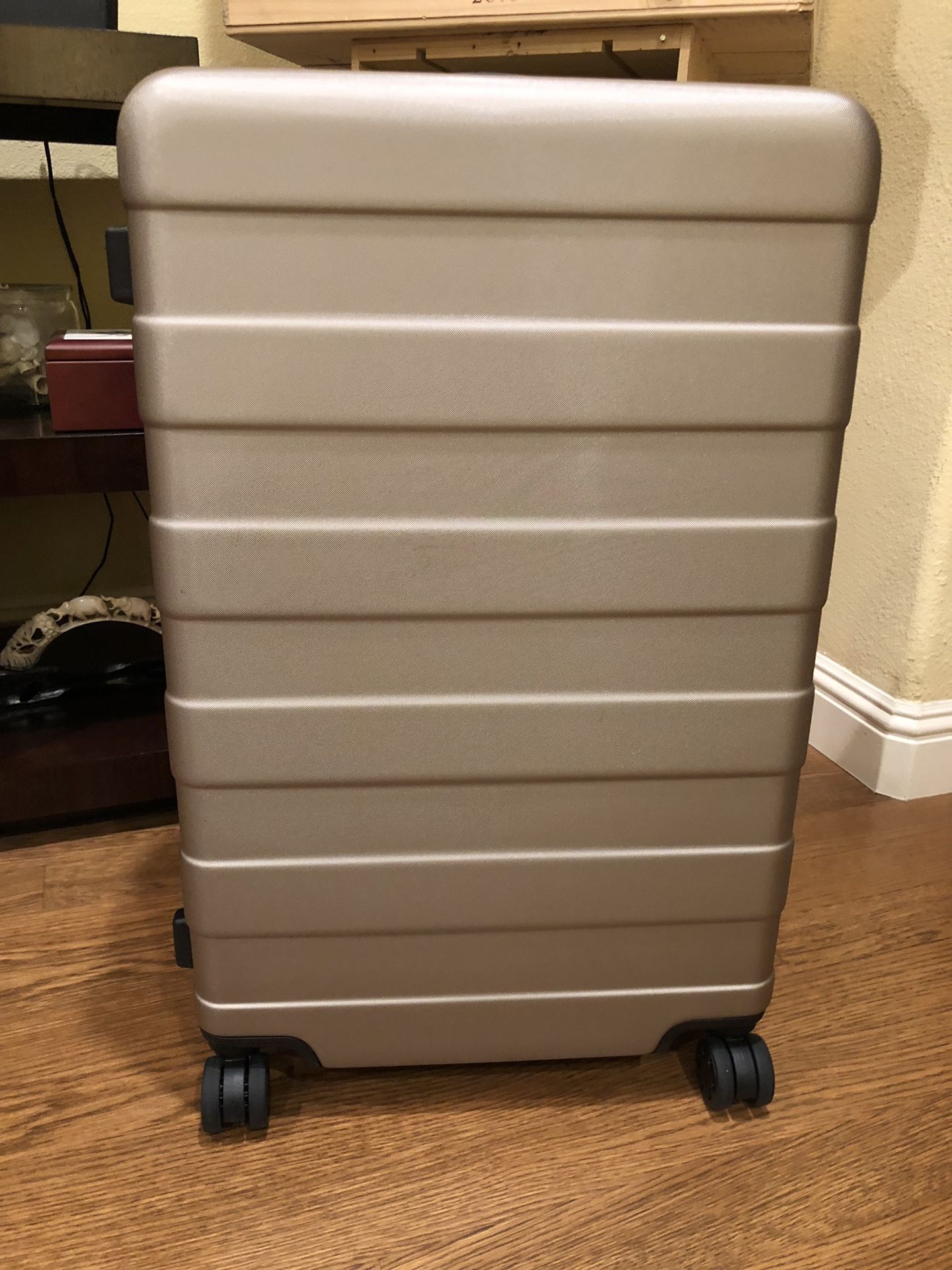 MUJI carry bag 62L luggage/suitcase