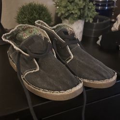 Women's Size 6 Levi Boots