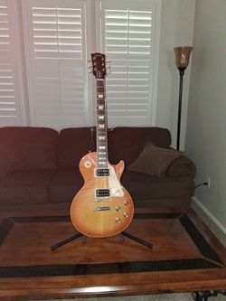 Gibson Les Paul Electric Guitar