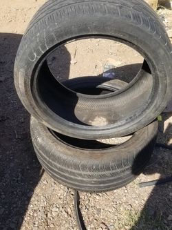 2 Tires 275 40 Zr19
