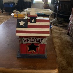 Flag birdhouse
