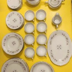 Royal Kent China 45 Piece Set
