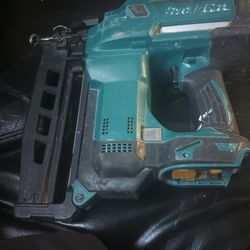 Makita Finish Gun 16