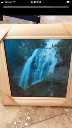 Soothing electrical water fountain display